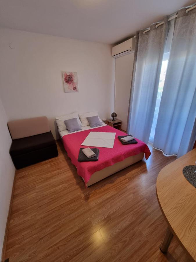 Apartments Lili 비오그라드나모루 외부 사진
