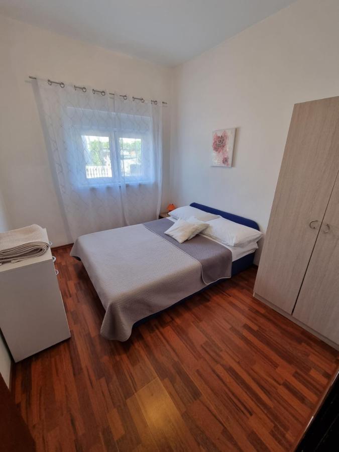 Apartments Lili 비오그라드나모루 외부 사진