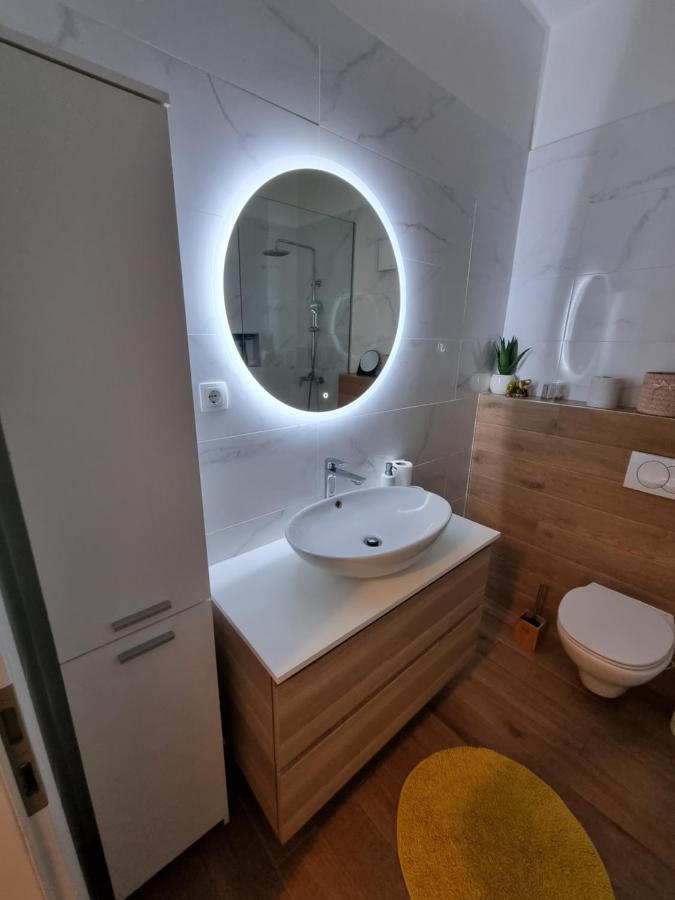 Apartments Lili 비오그라드나모루 외부 사진