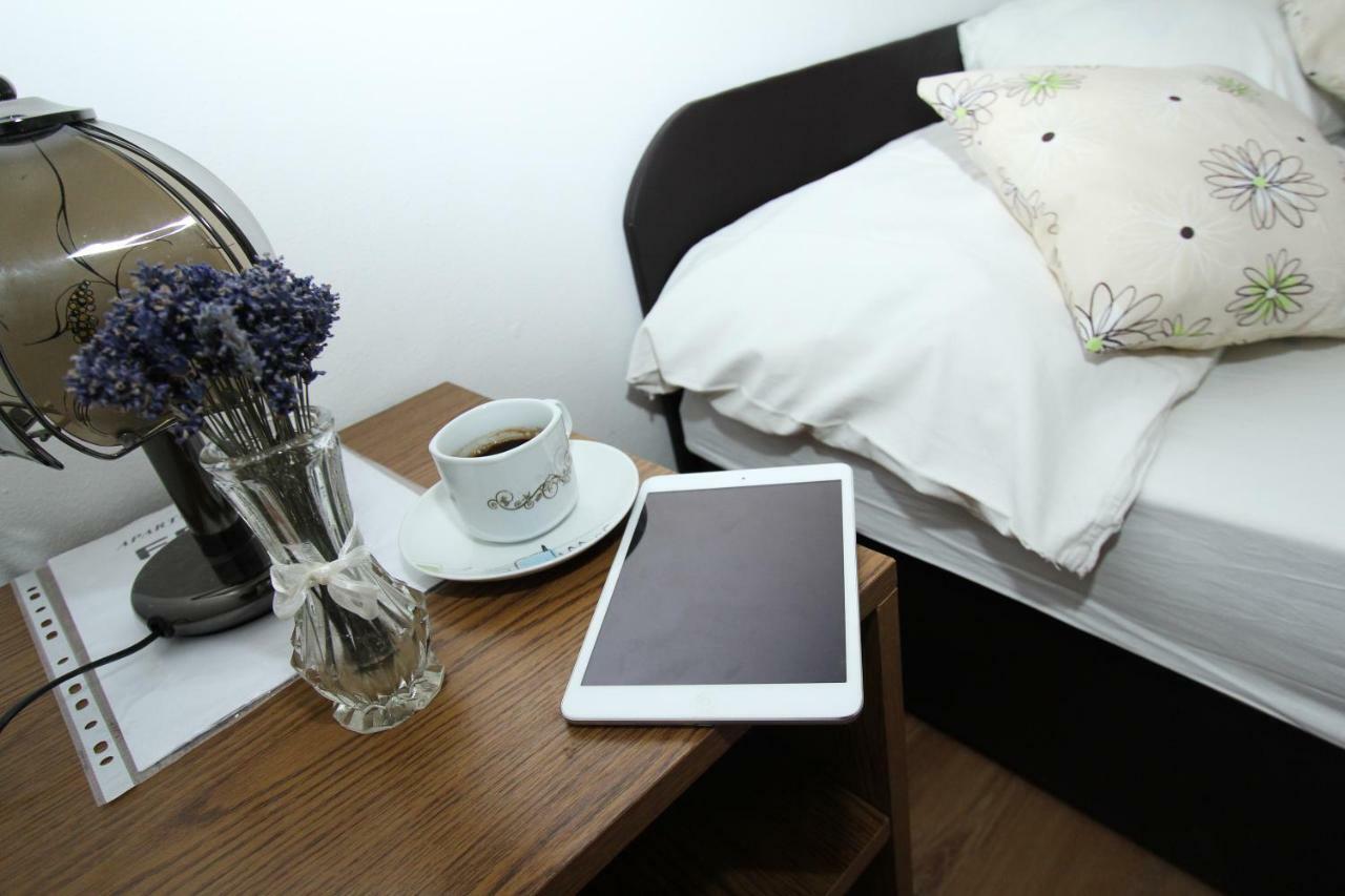 Apartments Lili 비오그라드나모루 외부 사진
